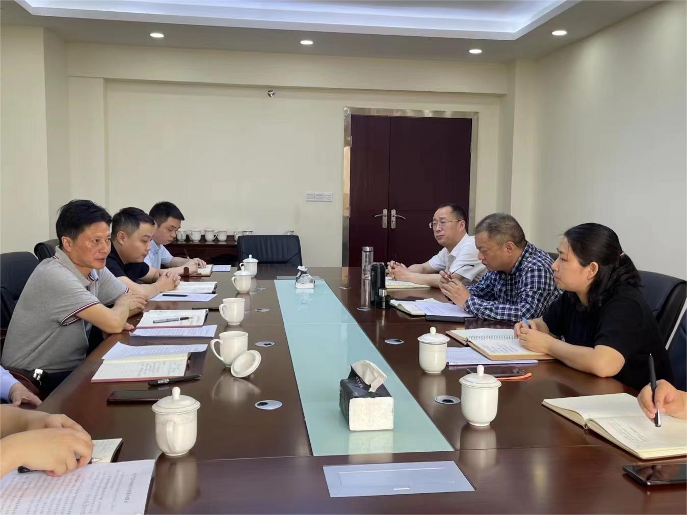 集團(tuán)黨委書記、董事長許大政一行赴巴中農(nóng)商行開展業(yè)務(wù)合作洽談會